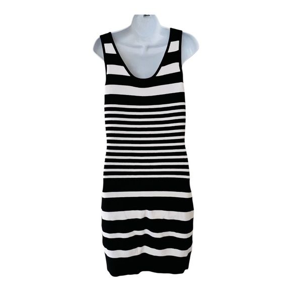 𝅺GUESS Striped black and white Sweater Tank midi Dress size L - Picture 10 of 11